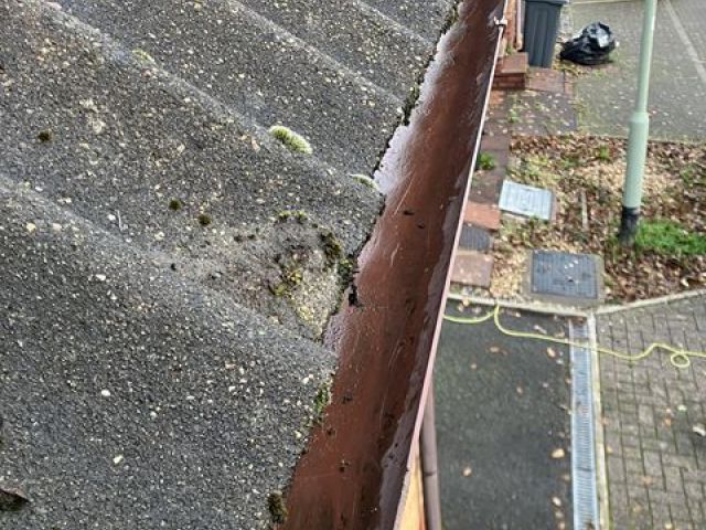 gutter-cleaining-p-25