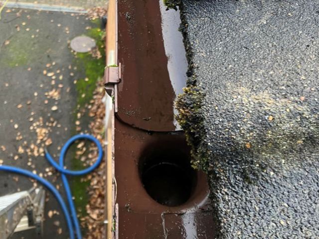 gutter-cleaning-1